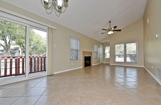 Photo - 3404-3404 Ridge Ash Unit 3402