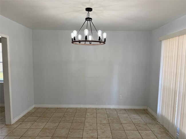 Photo - 1014 Robinson St