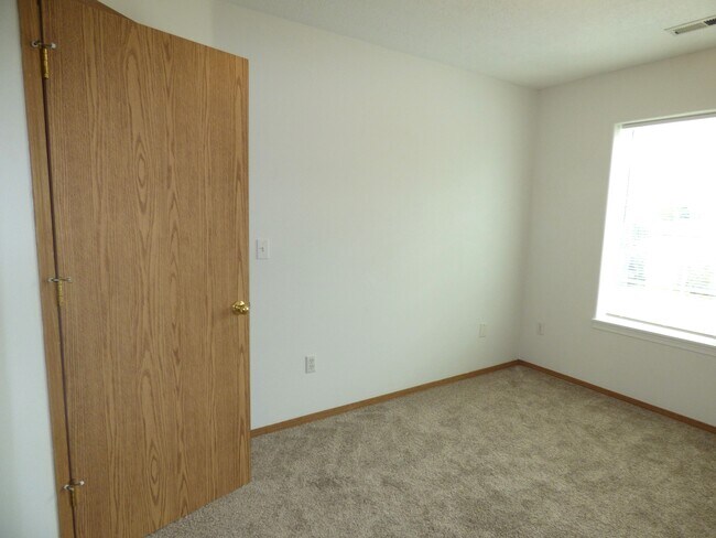 Building Photo - 104 Rice Ln