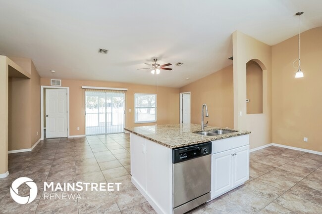 Photo - 3720 SW 6th Ave