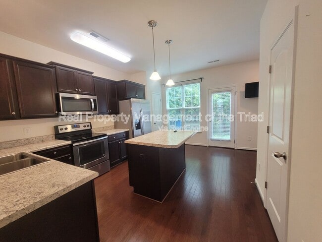 Photo - 5328 Farm House Trail