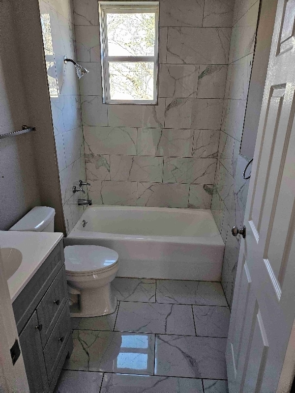 Photo - 150 Pine St Unit B