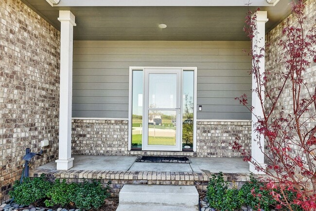 Photo - Living in Luxury