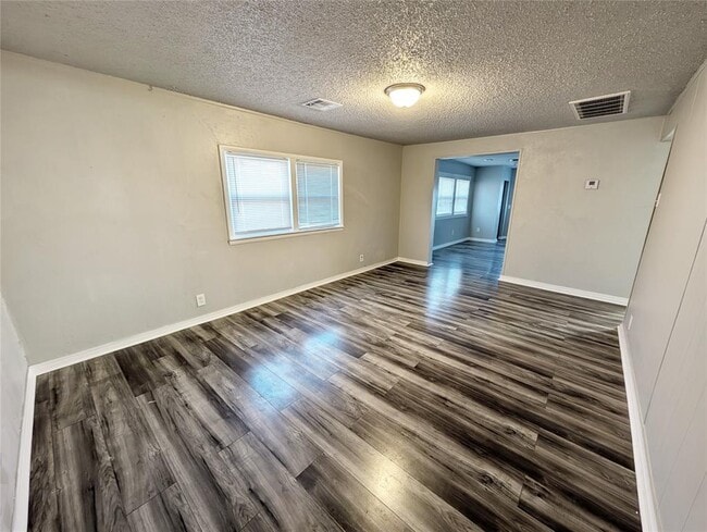 Photo - 918 W Hayes St