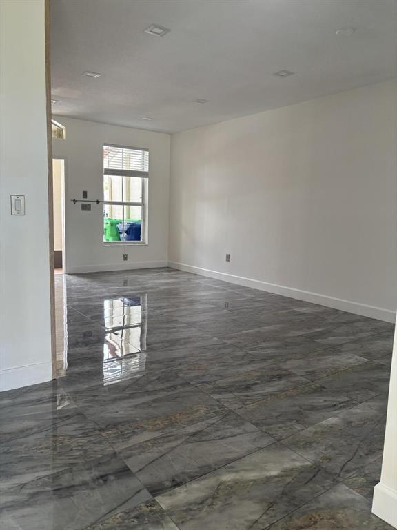 Photo - 254 Riverwalk Cir