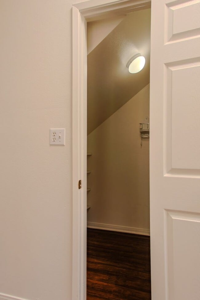 Garfield Avenue Apartments