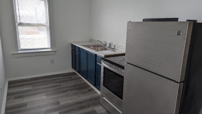 Photo - 721 N Hamilton St