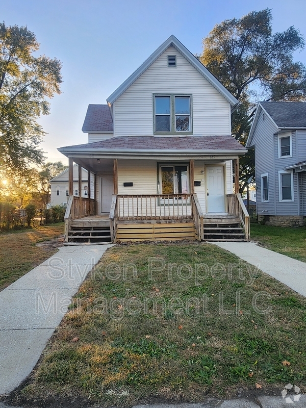 Building Photo - 641-645 North Indiana Avenue - 645 Rental