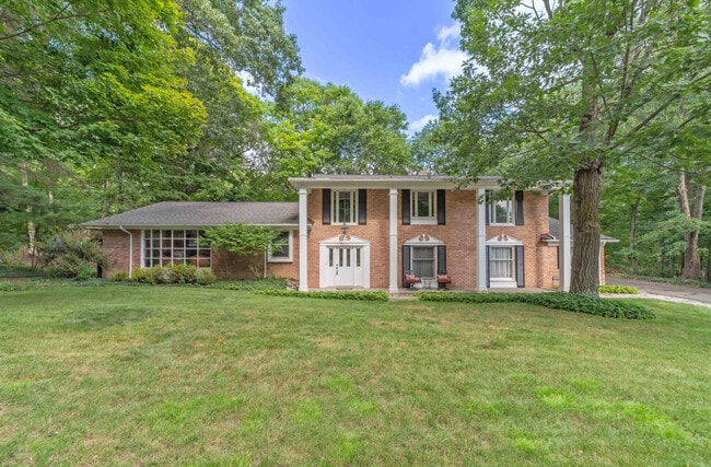 Building Photo - 34150 Hunters Row
