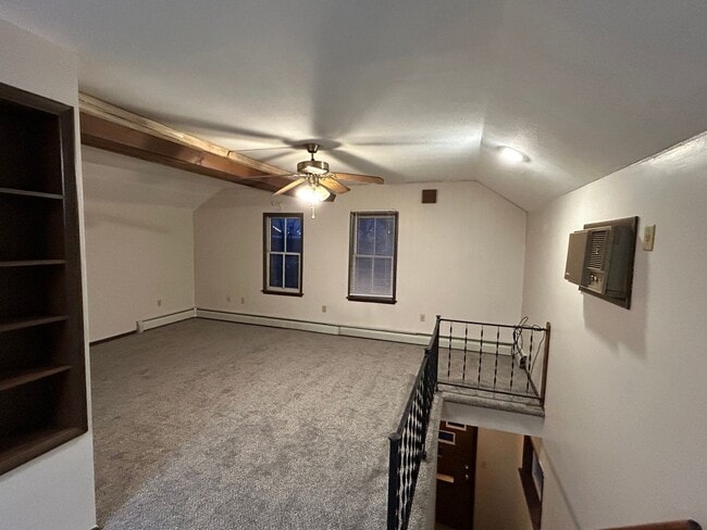 Photo - 121 Chestnut St Unit 121 1/2 Chestnut St UP