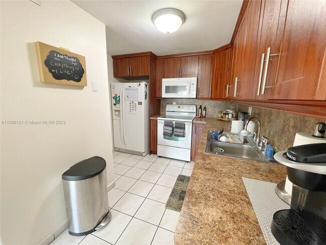 Photo - 14250 SW 62nd St