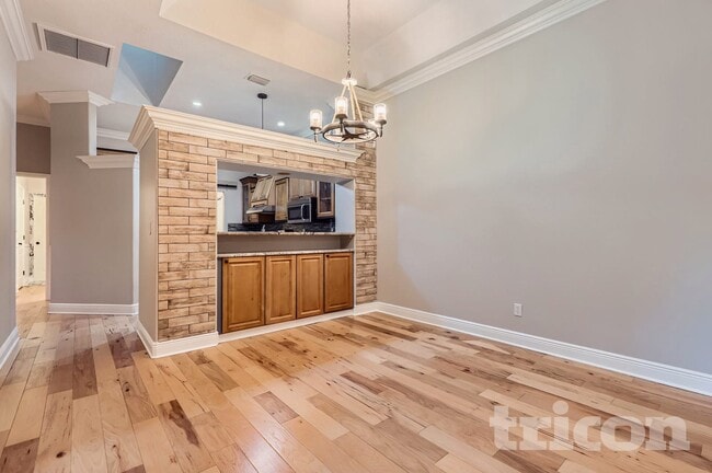 Photo - 1668 Woodland Dr