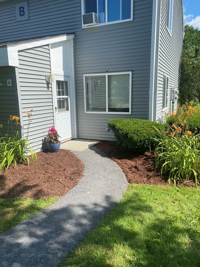 Photo - B1 Grandview Dr Unit B1