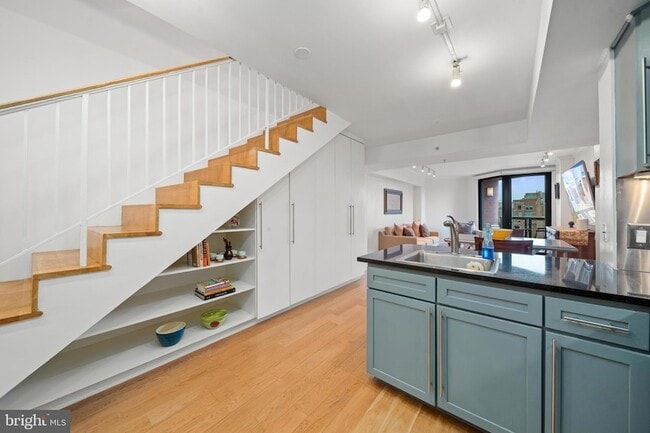 Photo - 631 D Street NW Unidad 1139