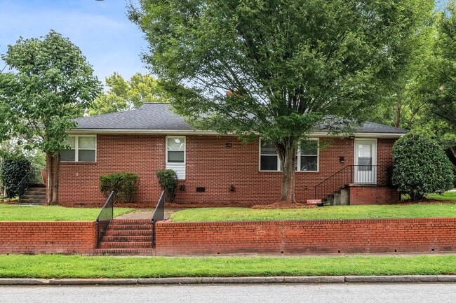 Building Photo - 408 N Mendenhall St Unit A Rental