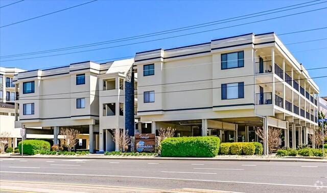 Building Photo - 14100 Coastal Hwy Unit RoyalHawaiian-Outrigger20 Rental