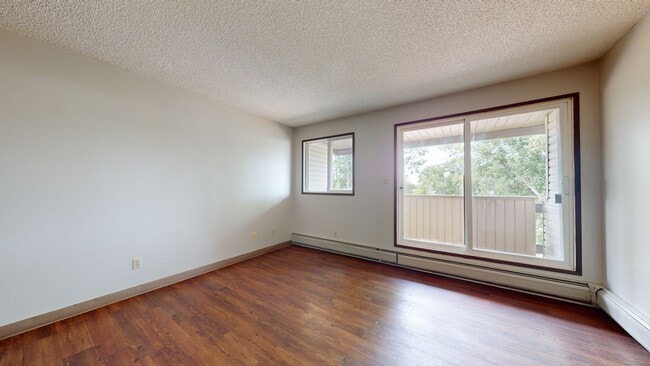 Photo - 5117-5144 44 St Unité 303