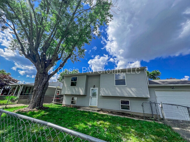 Photo - 912 Tellega Ave