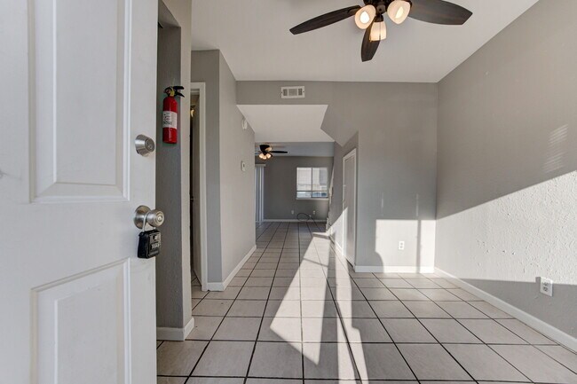 Photo - 1622 Claudia Dr