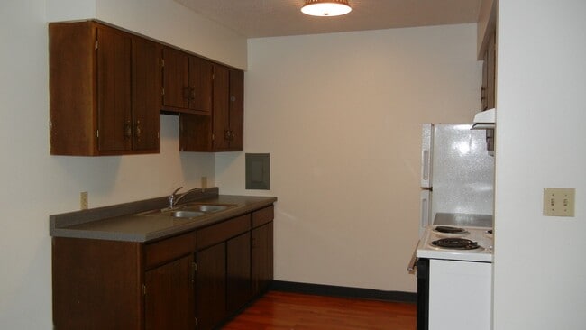 Village Court Apartments
