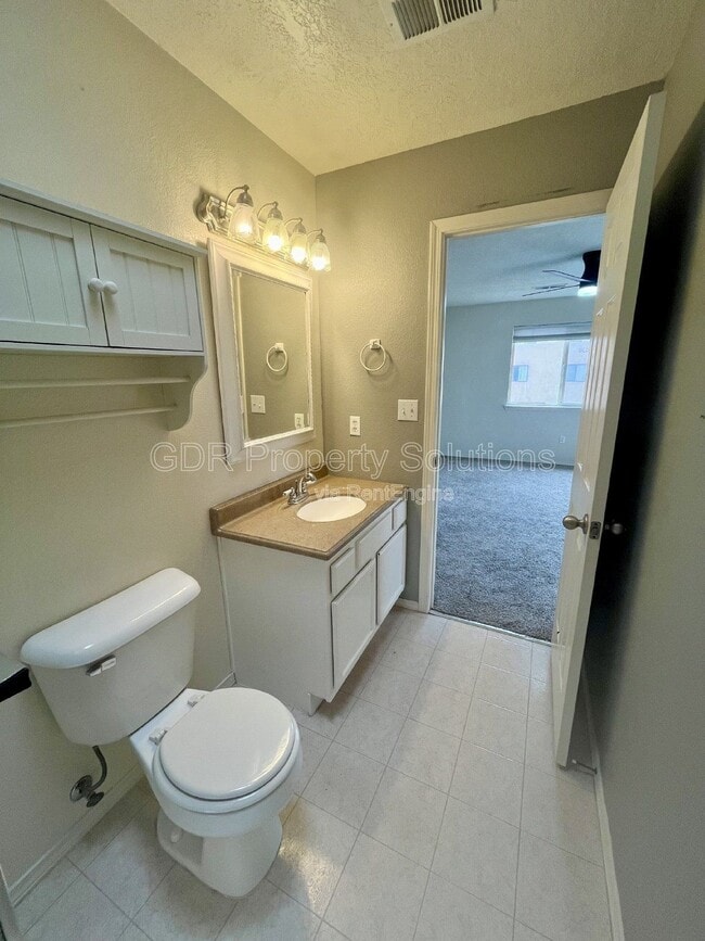 Photo - 4801 Irving Blvd NW