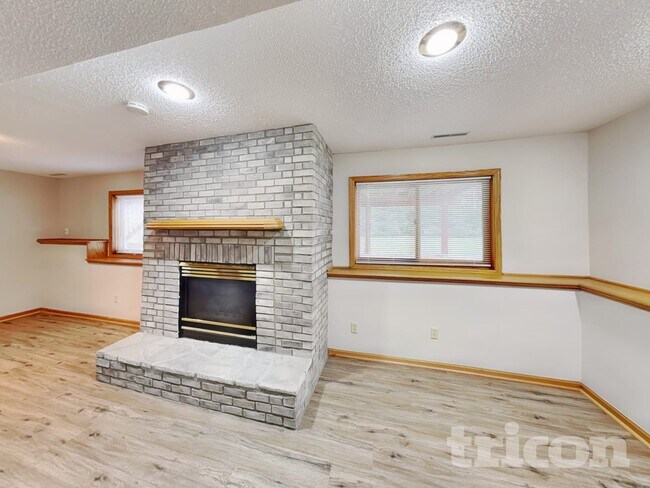 Photo - 1409 146th Ave NW