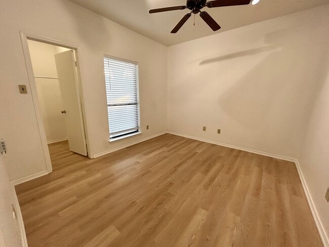 Photo - 1007 Dandelion Dr