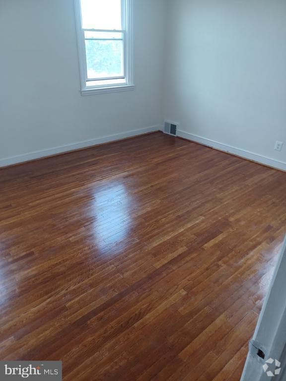Building Photo - 7000 Kindred St Rental