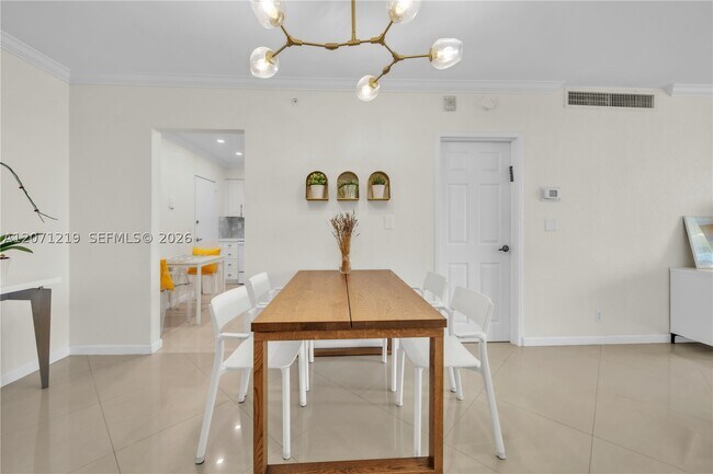 2501 S Ocean Dr Unit 1430(AVAILBLE NOW)