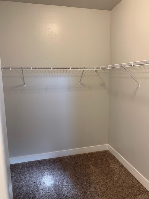 718 N 380 W Unit 101