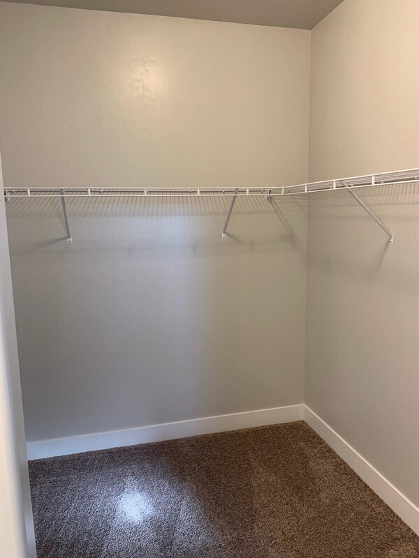 718 N 380 W Unit 101