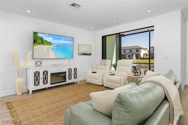 Photo - 7596 Morgan Way