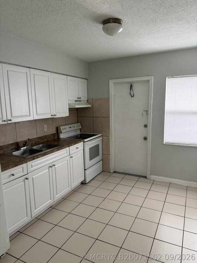 Photo - 4231 NW 31st Ave Unit 1