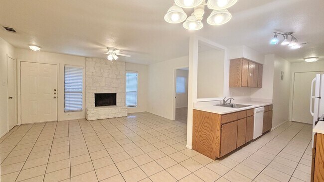 Photo - 1016/1018 Woodlief Trail Unit 1016