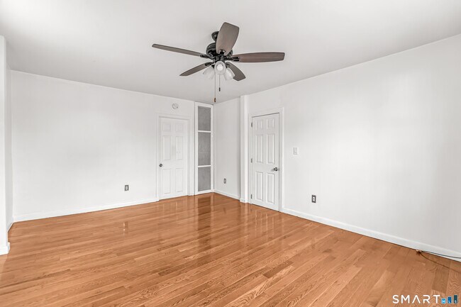 Photo - 1504 Iranistan Ave