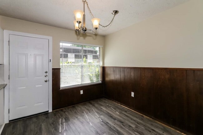 Photo - 8422 Bandridge Rd