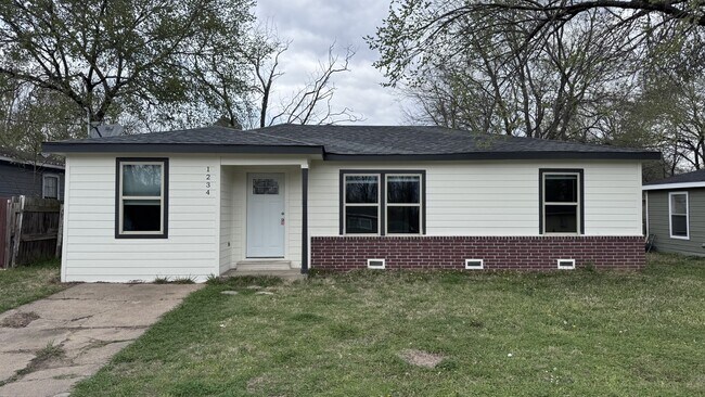 Building Photo - 1234 Coleman St