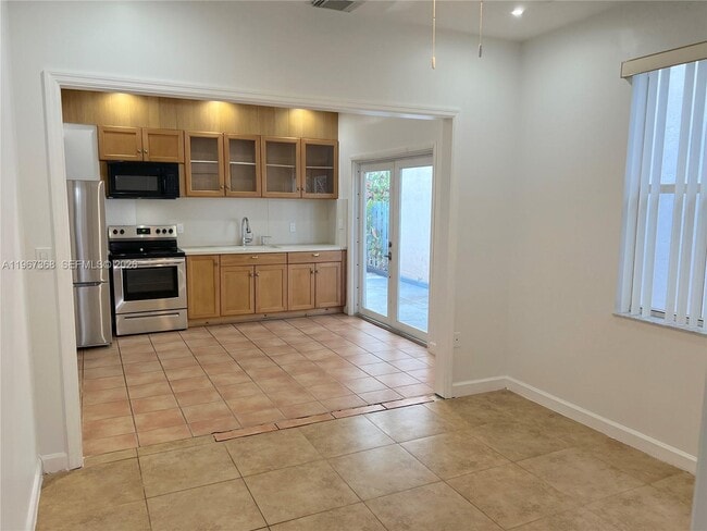 Photo - 12960 NW 9th Ln Unit West