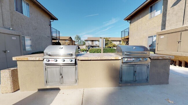 Photo - Sundance Apartments