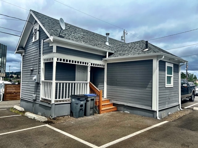 Building Photo - 880 Burwell St Rental
