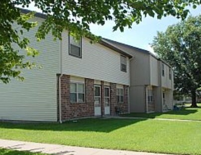 Photo - Deerfield Village Apartments