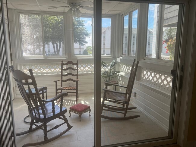 Photo - 175 Atlantic Ave Unidad #A