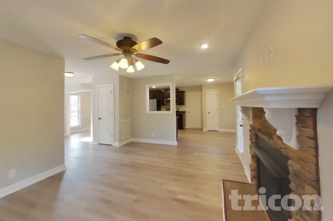 Photo - 744 Cavalier Dr