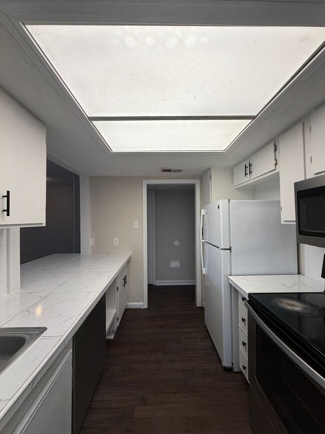 Photo - Oak Park Townhome 2/1.5 AVAILABLE NOW