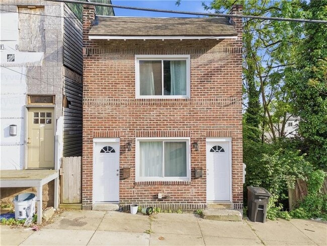 Photo - 119 E Jefferson St