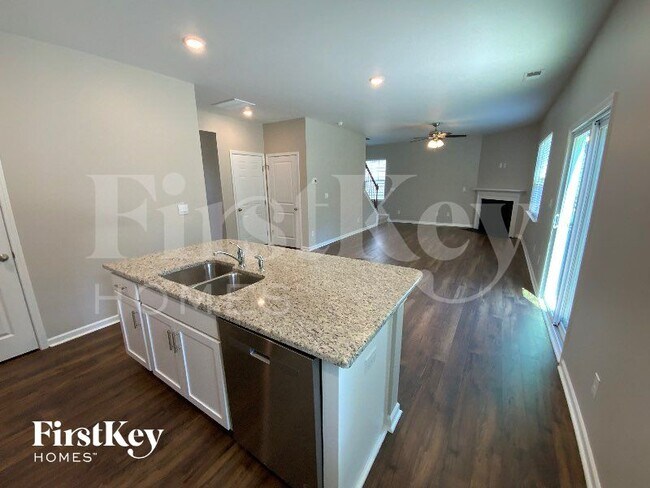 Photo - 150 Scotsway Ct
