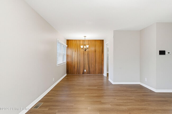 Photo - 1904 Wickham Way