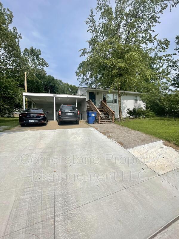Photo - 1934 Naismith Dr Condo
