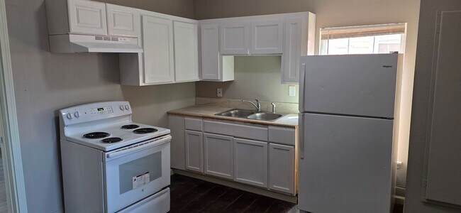 Photo - 3419 Sealy Ave Unit Apt 4