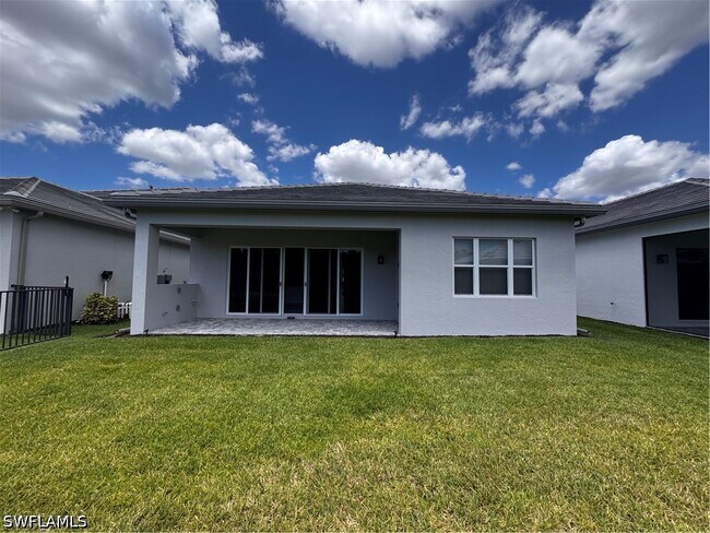 Photo - 2864 Bloomfield Wy